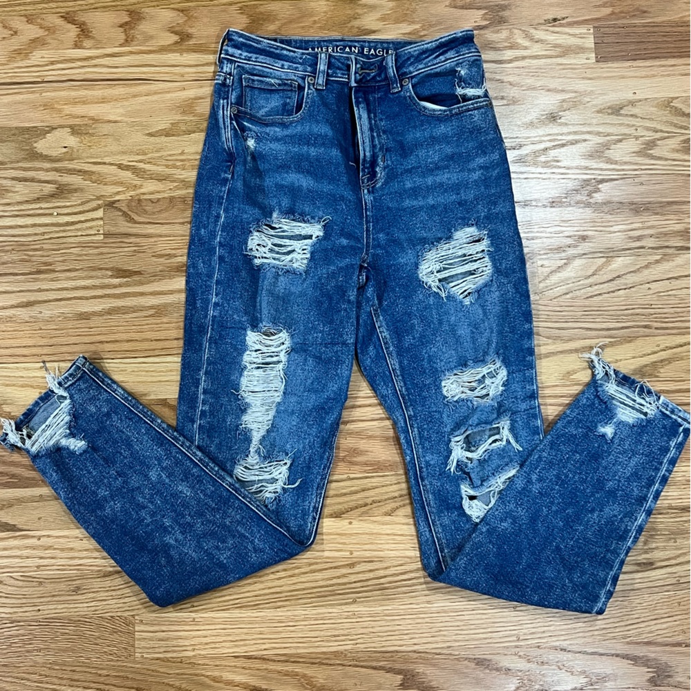American Eagle Mom jeans